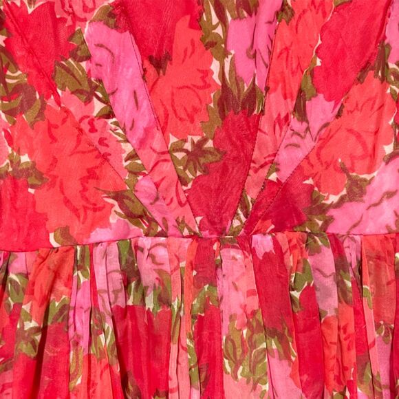 Vintage 1950s Sleeveless Red Pink Floral Swing Dress - Picture 12 of 15